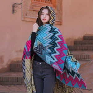 Free Travel Women's Shawl