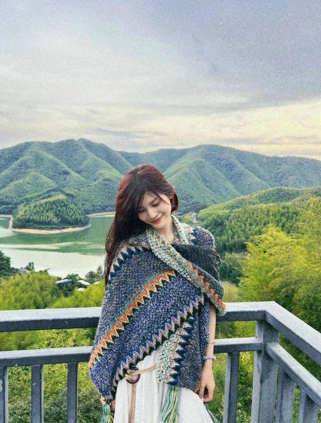 Nature Women Shawl